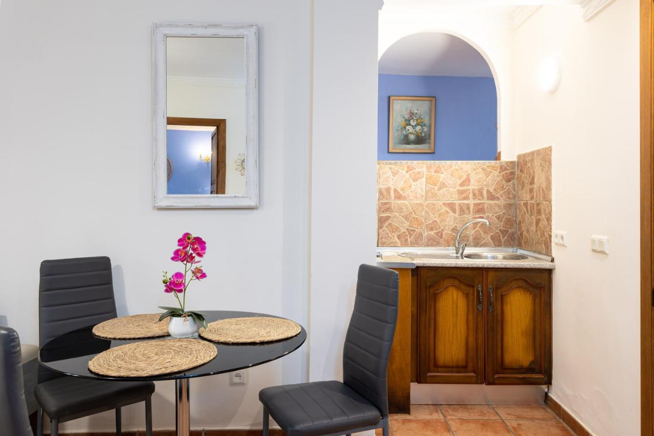 Aparthotel Puerta De Aduares Marbella Exterior foto