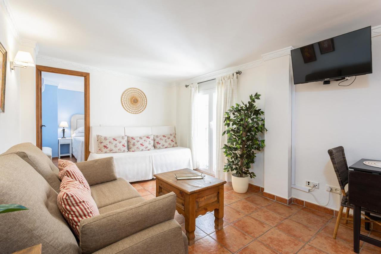 Aparthotel Puerta De Aduares Marbella Exterior foto