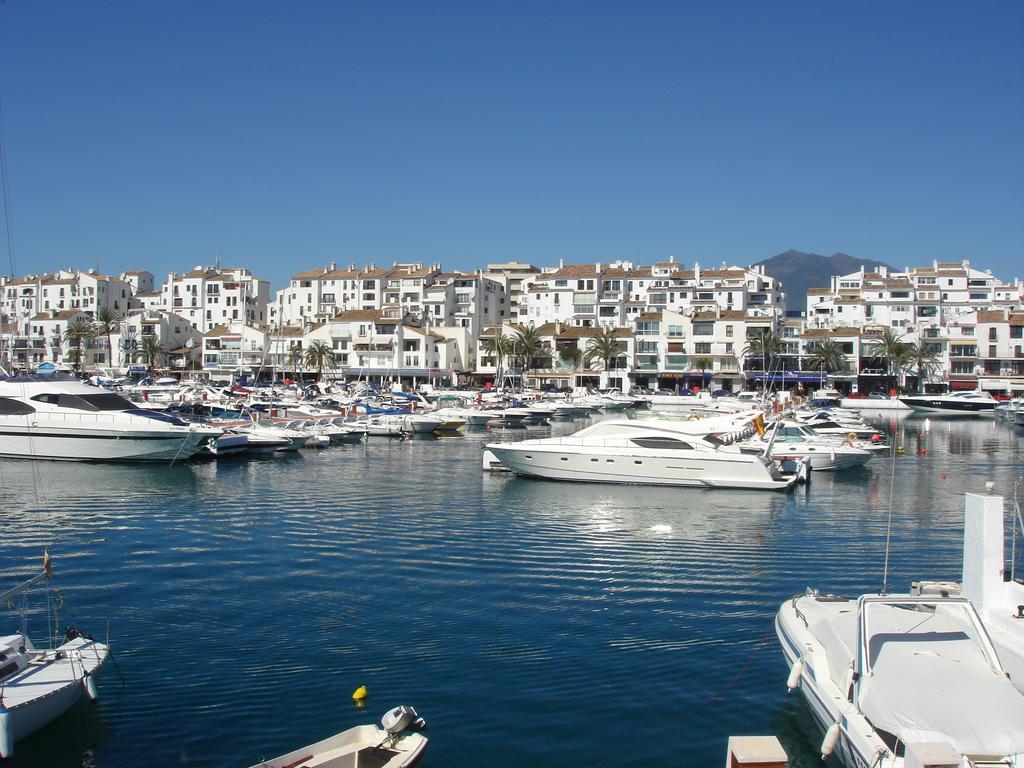 Aparthotel Puerta De Aduares Marbella Exterior foto