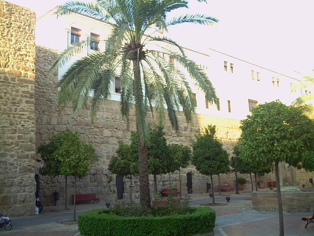 Aparthotel Puerta De Aduares Marbella Exterior foto