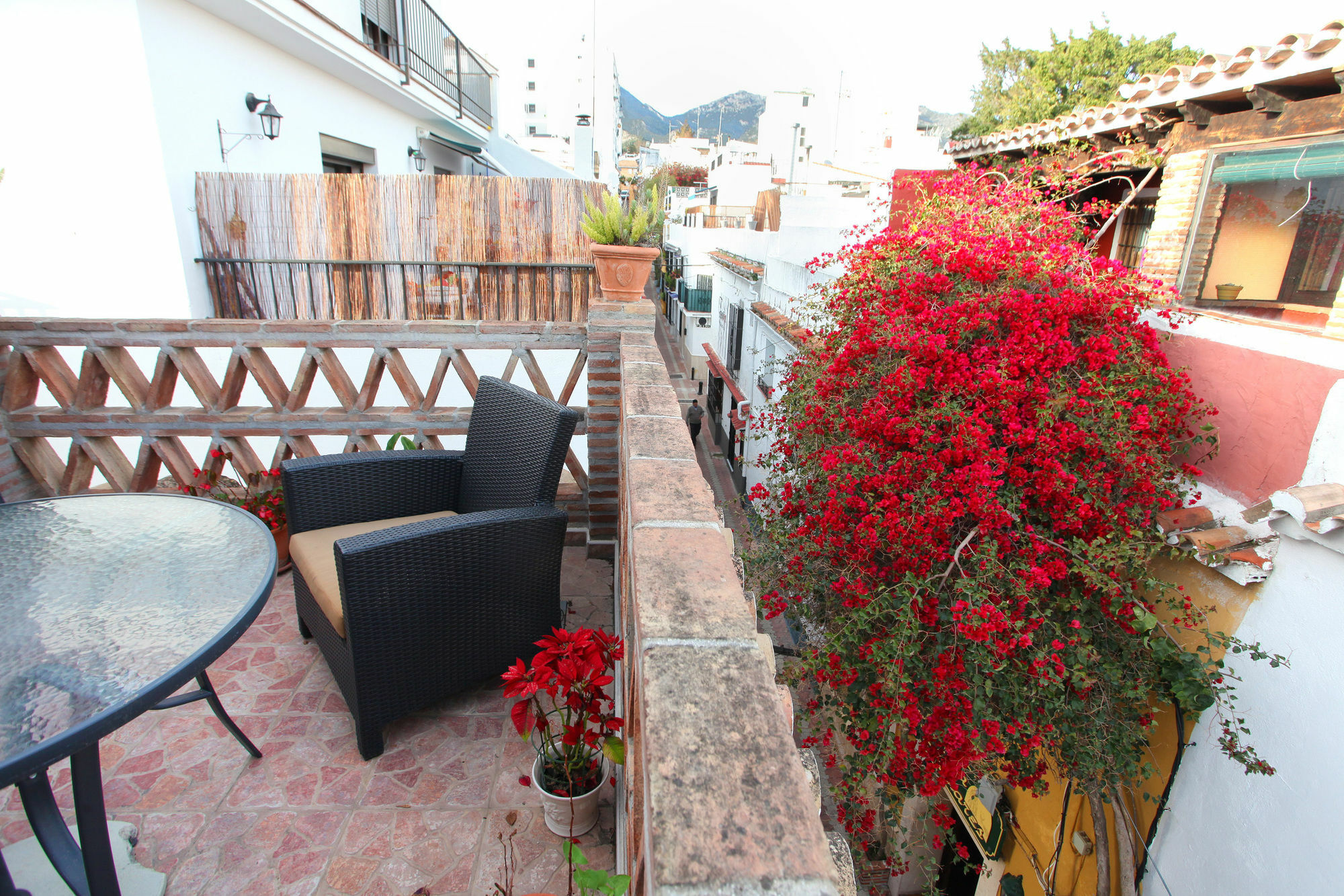 Aparthotel Puerta De Aduares Marbella Exterior foto